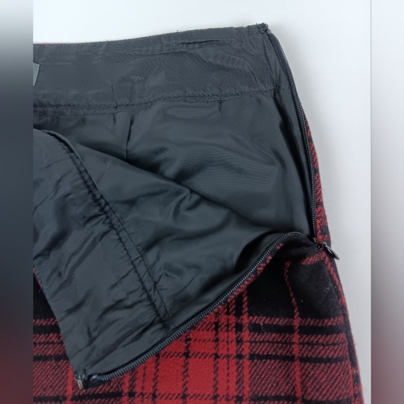 Eddie Bauer-Red & Black Tartan Plaid Wool Blend Pencil Skirt- Size 4 - Picture 4 of 7